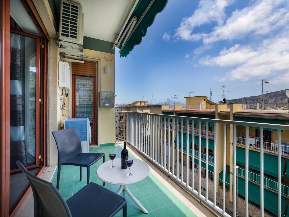 Azzurro Park Suite - De Vivo Realty Sorrente Extérieur photo